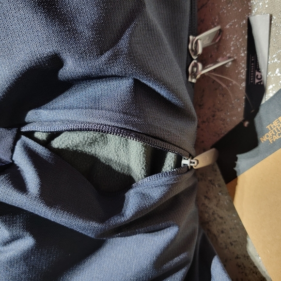 NEW The North Face Aurora Women's Navy Blue Backpack $109 - Picture 6 of 15